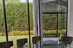 gallery-photo